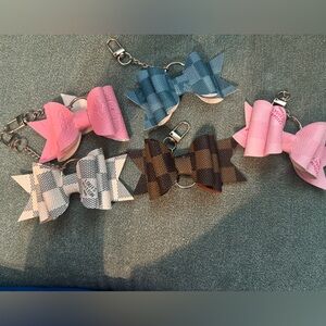 Colorful Bow Keychains Set